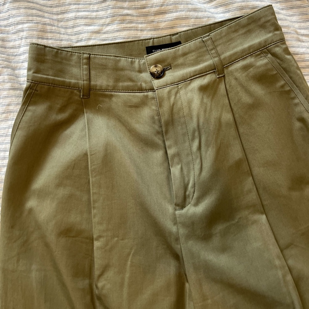 Club Monaco Green Chino - Picture 6 of 8